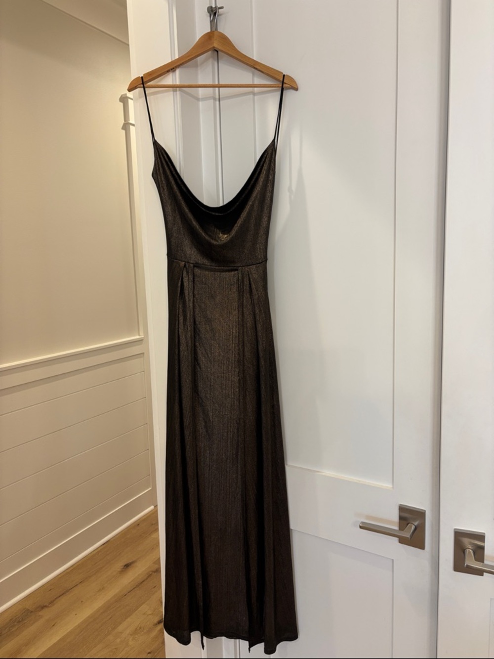 Lucy in the Sky Bronze Cowlneck Open Back Formal Maxi Dress Party Cocktail Small